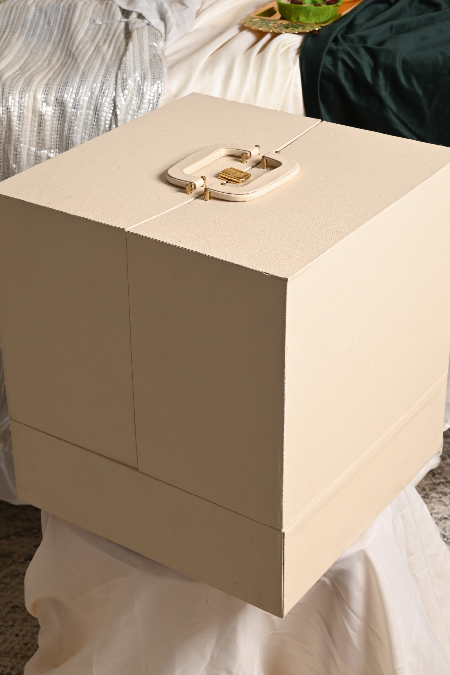 Revolving Silver Multi-Jar Serving Platter — Luxury Snack Tray