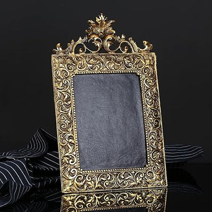 Metal Crown Photo Frame